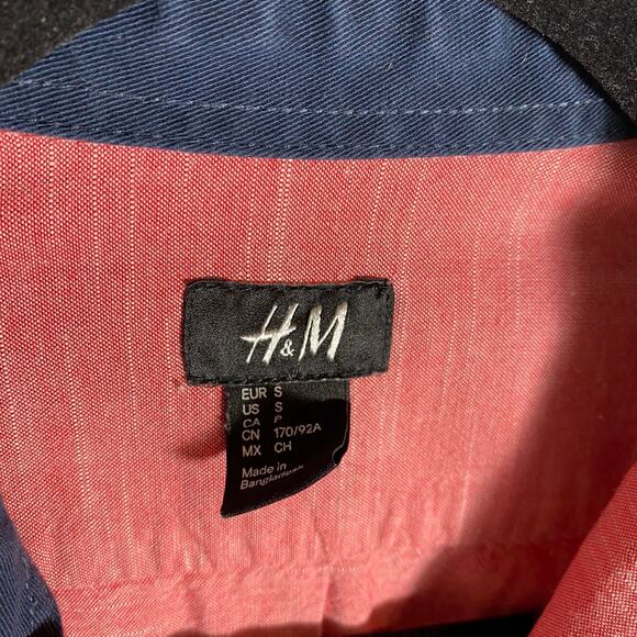 H&M Men's Small Button Down Shirt - Picture 4 of 6